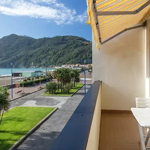 https://riva-al-mare-flat.hotelitalianriviera.com